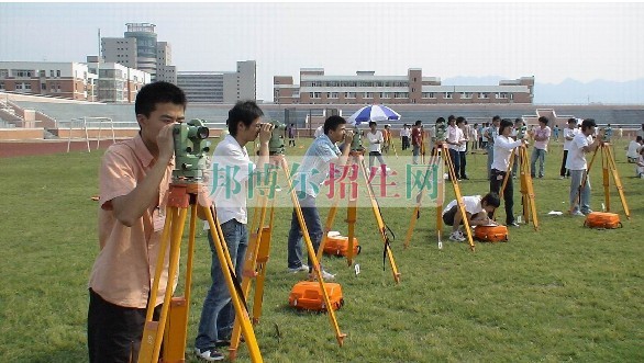 重慶建筑高級技工學校2016年報名條件、招生對象