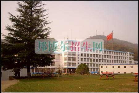 貴航高級(jí)技工學(xué)校有哪些專(zhuān)業(yè)