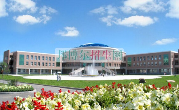 長(zhǎng)春醫(yī)學(xué)高等專(zhuān)科學(xué)校