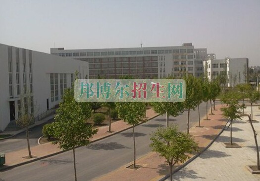菏澤醫(yī)學(xué)?？茖W(xué)校