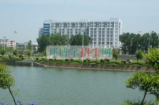 漯河醫(yī)學高等?？茖W校