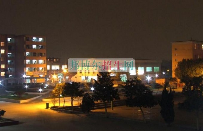 安徽工業(yè)經(jīng)濟職業(yè)技術學院招生辦聯(lián)系電話