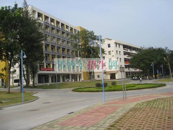 廣東科貿(mào)職業(yè)學(xué)院招生辦聯(lián)系電話(huà)