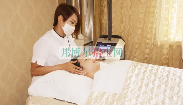 高中生可以讀醫(yī)學美容