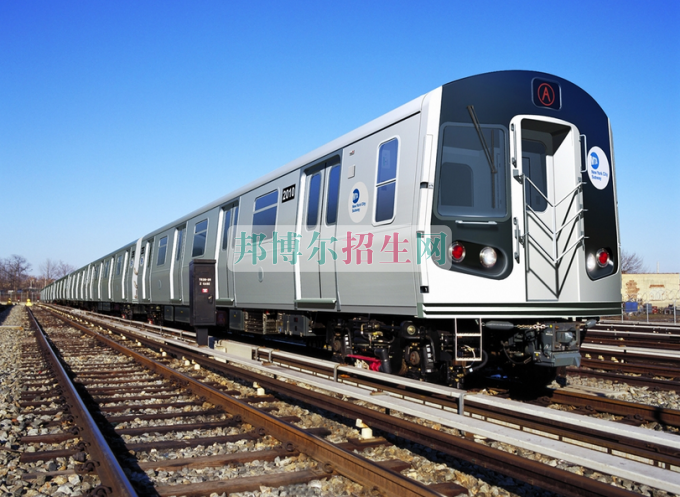 成都鐵道工程技術(shù)學校報名條件