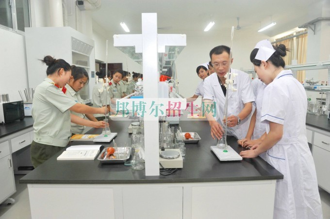 成都哪些大專學(xué)校有醫(yī)學(xué)檢驗