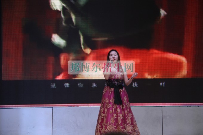 天府新區(qū)成人中等專業(yè)學(xué)校“美好新區(qū)，千年廣都”