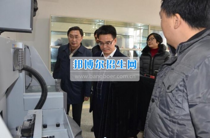 市委常委、宣傳部部長劉全勝到四川省檔案學校調研指導工作