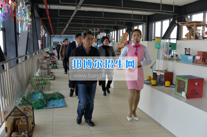 川南幼兒師范高等?？茖W(xué)校迎接隆昌縣創(chuàng)建第四屆省級文明城市測評組考評