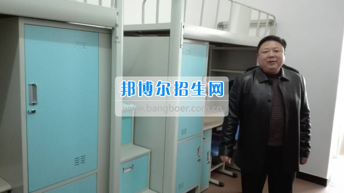 川北幼兒師范高等?？茖W(xué)校張廷鑫校長帶隊考察學(xué)生公寓設(shè)備