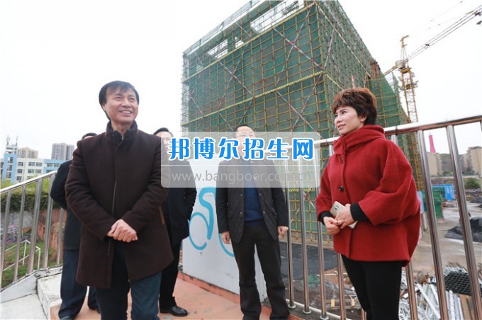 省體育局蔣顯倫副局長一行到川北幼兒師范高等?？茖W校調(diào)研