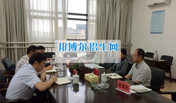 貴州警察學(xué)院來貴州商業(yè)高等?？茖W(xué)校參觀交流