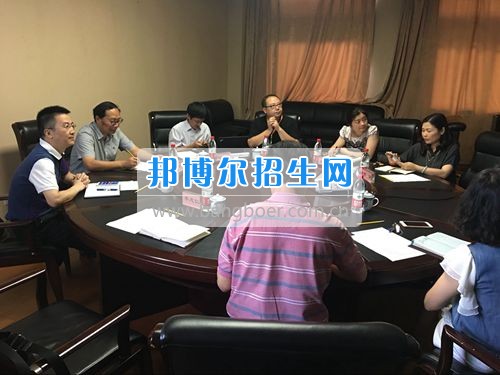 成都醫(yī)學院領(lǐng)導赴附屬醫(yī)院走訪調(diào)研