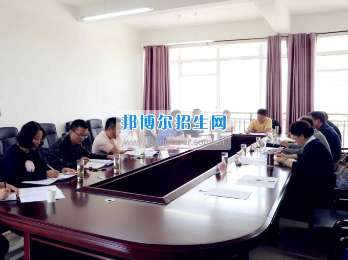 市人大督查組到六盤水職業(yè)技術學院