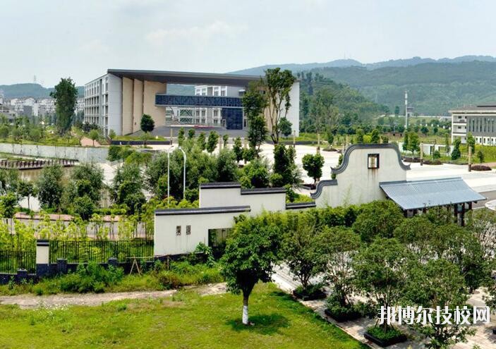重慶兩江職業(yè)教育中心2020年報(bào)名條件、招生要求、招生對象