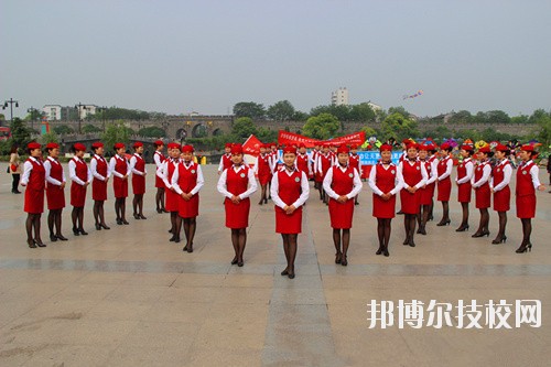 成都新運(yùn)職業(yè)學(xué)校2020年報名條件、招生要求、招生對象