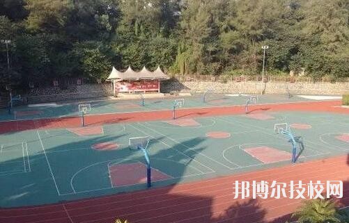 四川儀表工業(yè)學(xué)校2020年報(bào)名條件、招生要求、招生對(duì)象