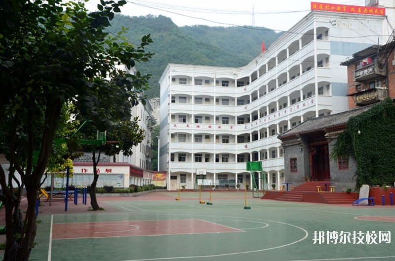 白河縣職教中心2020年有哪些專(zhuān)業(yè) 