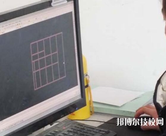 甘肅金城理工中等專業(yè)學(xué)校2020年學(xué)費(fèi)、收費(fèi)多少