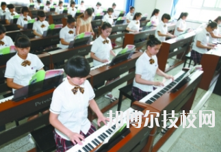蘭州女子中等專業(yè)學(xué)校2020年學(xué)費、收費多少