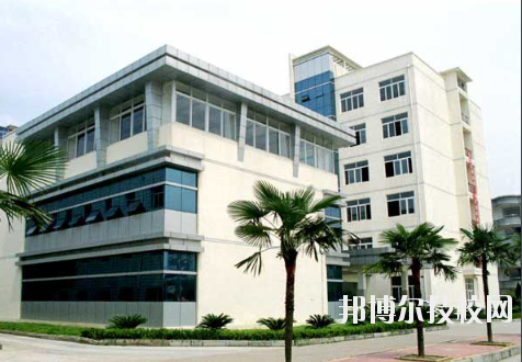 江西化學(xué)工業(yè)高級技工學(xué)校2020年報名條件、招生要求、招生對象