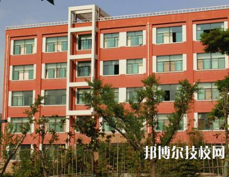 天水市職業(yè)技術(shù)學校2020年報名條件、招生要求、招生對象