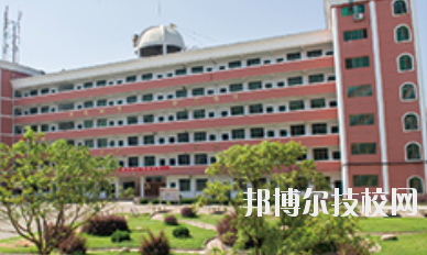江西新能源技工學(xué)校2020年報(bào)名條件、招生要求、招生對(duì)象