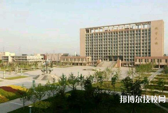 咸陽(yáng)理工職業(yè)專(zhuān)修學(xué)院2020年報(bào)名條件、招生要求、招生對(duì)象