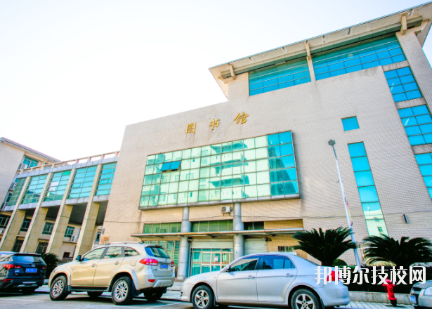 江西機械高級技工學(xué)校2020年報名條件、招生要求、招生對象