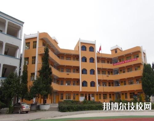 貴定中等職業(yè)技術(shù)學(xué)校2020年報(bào)名條件、招生要求、招生對(duì)象