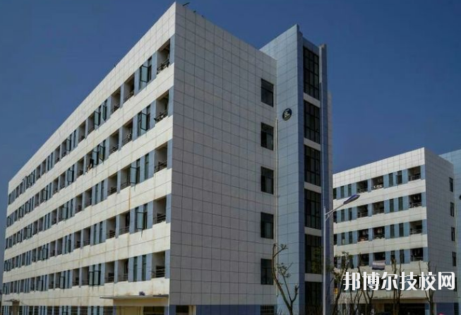 鄱陽衛(wèi)生學校2020年報名條件、招生要求、招生對象 