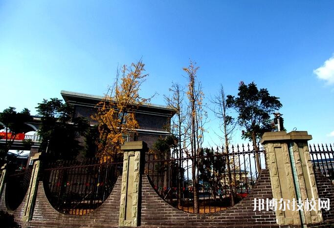 重慶財(cái)政學(xué)校2020年報(bào)名條件、招生要求、招生對(duì)象