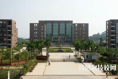 武漢南華光電職業(yè)技術(shù)學(xué)校學(xué)校怎么樣、好不好