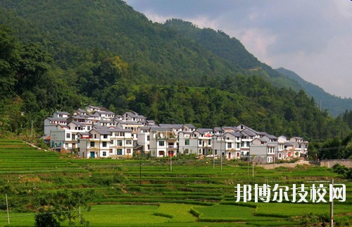 望謨中等職業(yè)學(xué)校怎么樣、好不好