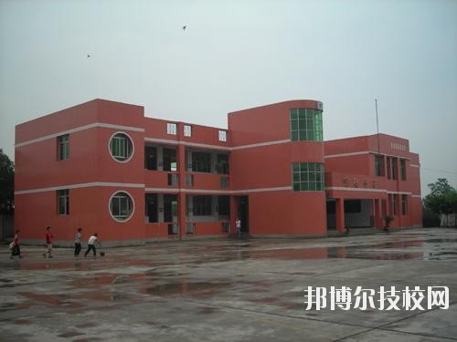 清鎮(zhèn)中等職業(yè)技術(shù)學(xué)校怎么樣、好不好