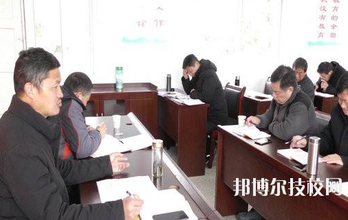 臨安市中等職業(yè)技術(shù)學(xué)校2020年報(bào)名條件、招生要求、招生對(duì)象