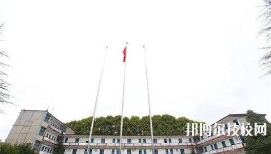 貴陽鐵路工程學(xué)校2020年報(bào)名條件、招生要求、招生對(duì)象