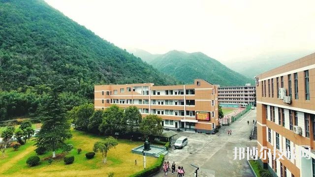 寧波四明職業(yè)高級中學(xué)怎么樣、好不好