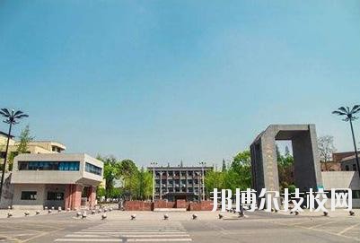 四川現(xiàn)代科技職業(yè)學校2020年報名條件、招生要求、招生對象