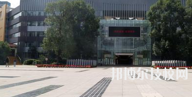 武威西牛職業(yè)技術(shù)學(xué)校2020年報(bào)名條件、招生要求、招生對(duì)象