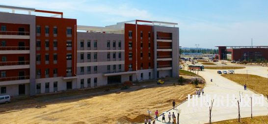 甘肅建筑材料工業(yè)學(xué)校2020年報名條件、招生要求、招生對象