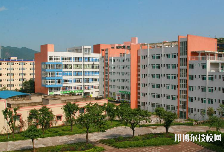 重慶工業(yè)技師學(xué)院怎么樣、好不好
