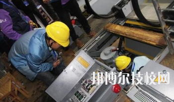 武威信息工程學(xué)校2020年學(xué)費(fèi)、收費(fèi)多少