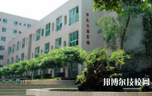 重慶機(jī)械技師學(xué)院2020年報(bào)名條件、招生要求、招生對(duì)象