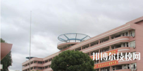 靈山第二職業(yè)技術(shù)學(xué)校2020年報(bào)名條件、招生要求、招生對象