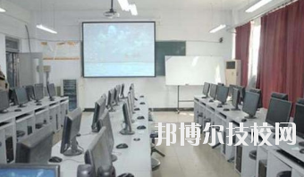 瓜州冶金中等專業(yè)學(xué)校2020年報(bào)名條件、招生要求、招生對(duì)象