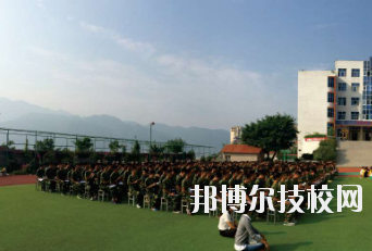 重慶行知高級技工學(xué)校2020年報名條件、招生要求、招生對象