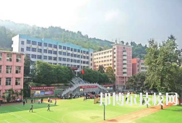 重慶武隆區(qū)職業(yè)教育中心怎么樣、好不好