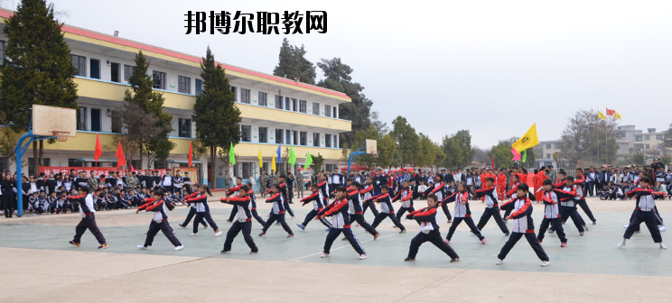 昆明外國(guó)語(yǔ)學(xué)校怎么樣、好不好