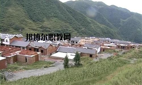 納雍中等職業(yè)學(xué)校2020年報(bào)名條件、招生要求、招生對(duì)象